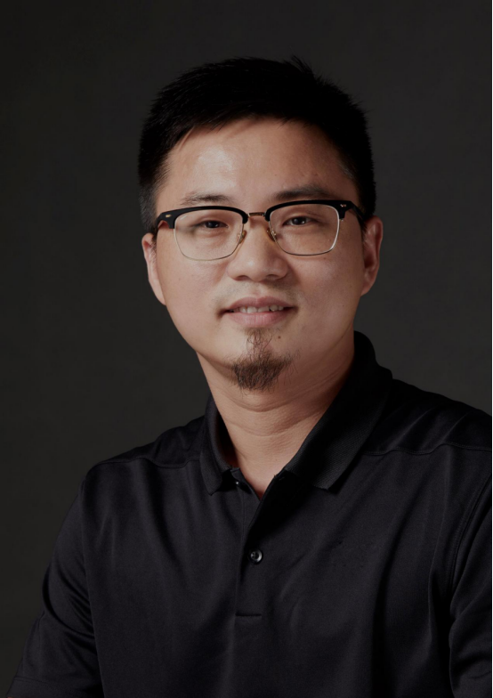 20250619 17：39首届南昌市美术家协会油画艺委会成员作品展 (1)908.png