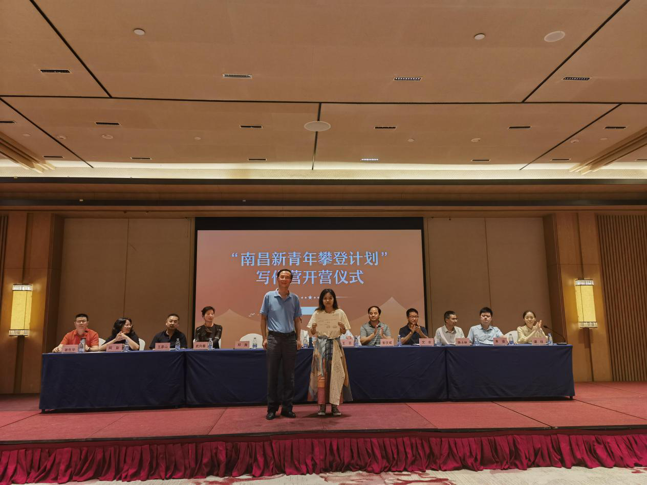 /uploads/image/2025/12/12/612983af2205c23b61759efaafcbeac6.png 2.png